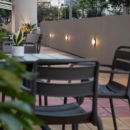 アパートホテル Elmar Urban Living ハニア