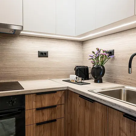 アパートホテル Elmar Urban Living ハニア