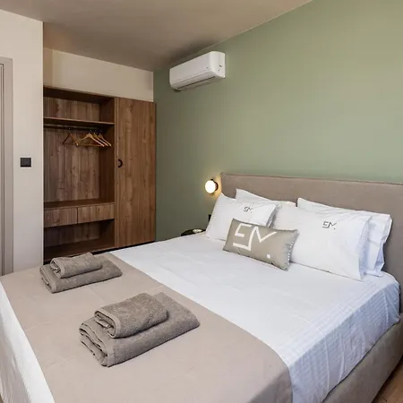 Elmar Urban Living アパートホテル 3*