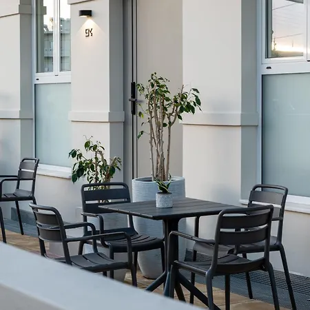 Elmar Urban Living アパートホテル 3*